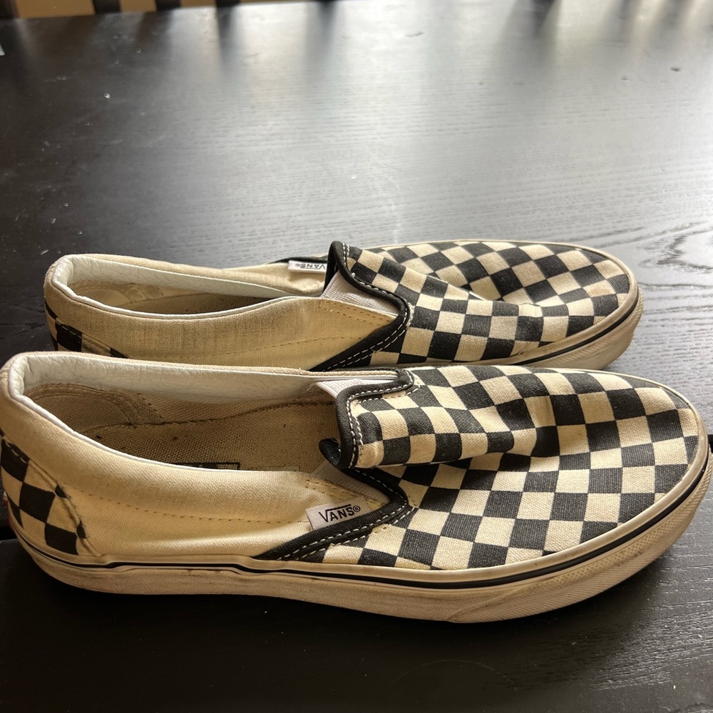 Vans slip on